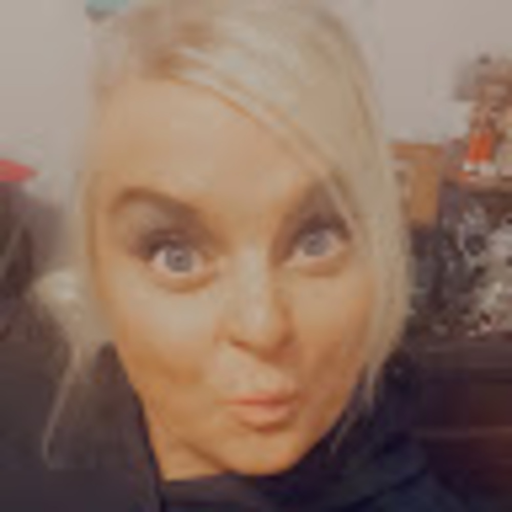 Meet your Posher, Denise
